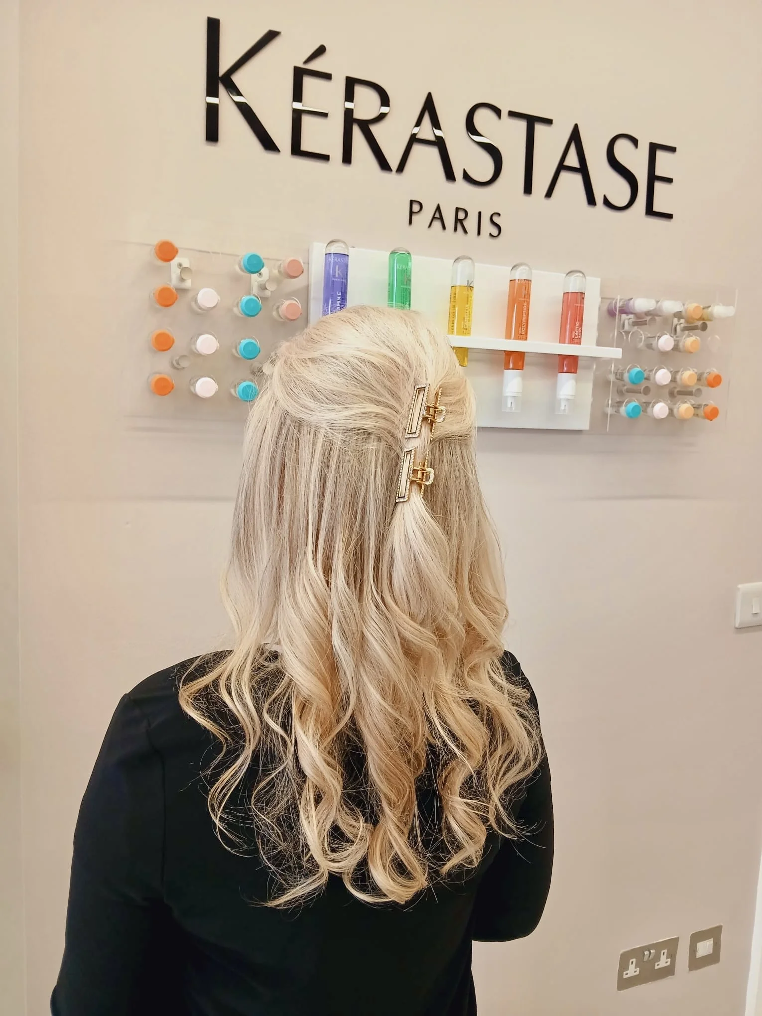 Blonde balayage blow-dry by Bobby — L'Oréal Certified Colour Specialist at The Village Edit, Wimbledon Village